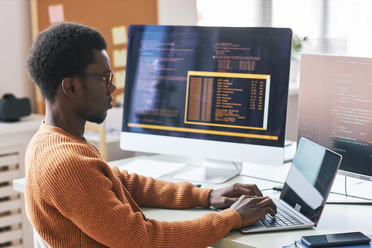 Un développeur web qui gagne bien sa vie